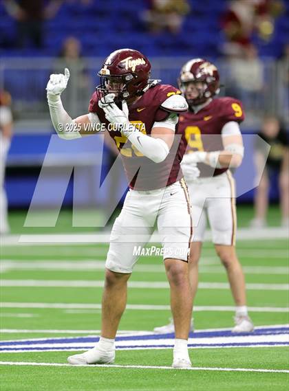 Thumbnail 3 in Dripping Springs vs. Vandegrift (UIL 6A D2 Football Quarterfinal) photogallery.