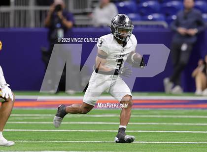 Thumbnail 2 in Dripping Springs vs. Vandegrift (UIL 6A D2 Football Quarterfinal) photogallery.