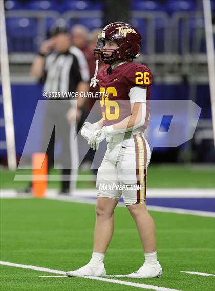 Thumbnail 3 in Dripping Springs vs. Vandegrift (UIL 6A D2 Football Quarterfinal) photogallery.