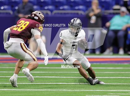 Thumbnail 1 in Dripping Springs vs. Vandegrift (UIL 6A D2 Football Quarterfinal) photogallery.