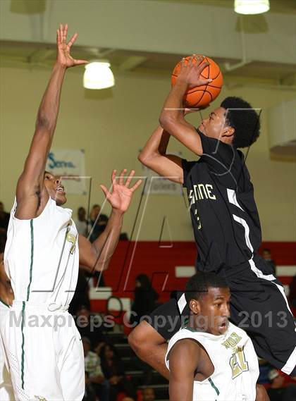 Thumbnail 3 in Narbonne vs. Long Beach Poly (Pacific Shores Tournament) photogallery.