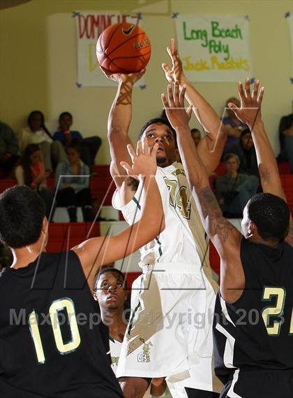 Thumbnail 3 in Narbonne vs. Long Beach Poly (Pacific Shores Tournament) photogallery.