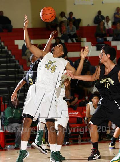 Thumbnail 2 in Narbonne vs. Long Beach Poly (Pacific Shores Tournament) photogallery.
