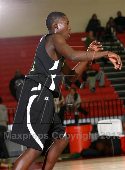 Thumbnail 2 in Narbonne vs. Long Beach Poly (Pacific Shores Tournament) photogallery.