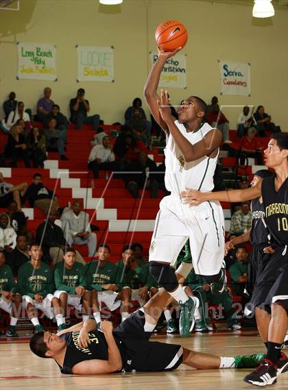 Thumbnail 3 in Narbonne vs. Long Beach Poly (Pacific Shores Tournament) photogallery.