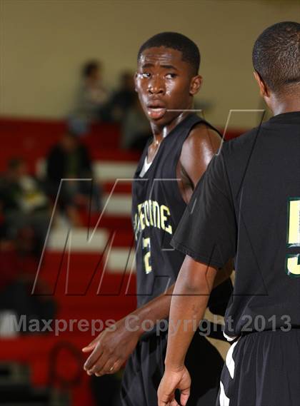 Thumbnail 3 in Narbonne vs. Long Beach Poly (Pacific Shores Tournament) photogallery.