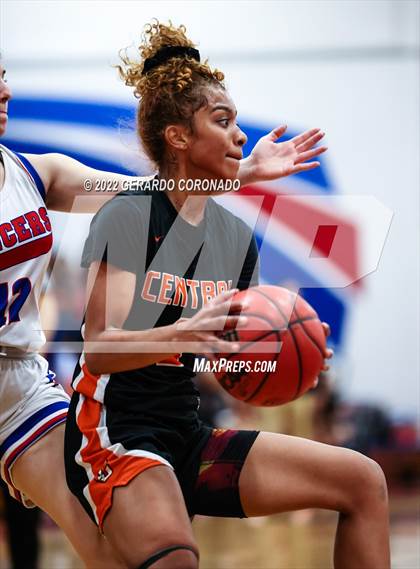 Thumbnail 2 in Central @ East Union (CIF NorCal D3 Regional - Round 1) photogallery.