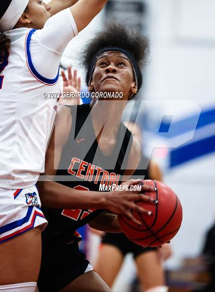 Thumbnail 2 in Central @ East Union (CIF NorCal D3 Regional - Round 1) photogallery.