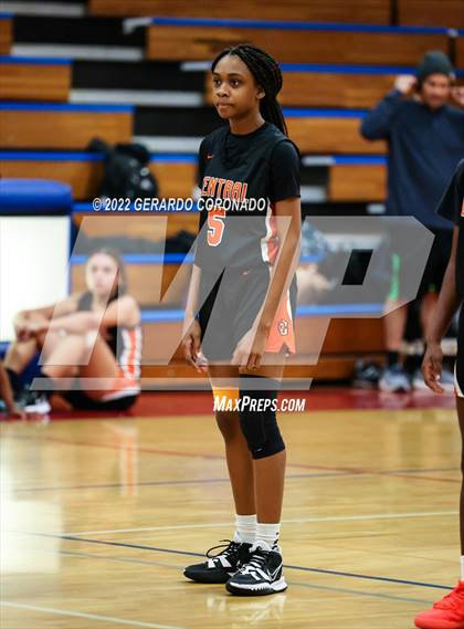 Thumbnail 3 in Central @ East Union (CIF NorCal D3 Regional - Round 1) photogallery.