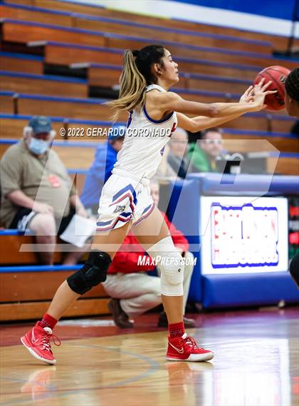 Thumbnail 1 in Central @ East Union (CIF NorCal D3 Regional - Round 1) photogallery.