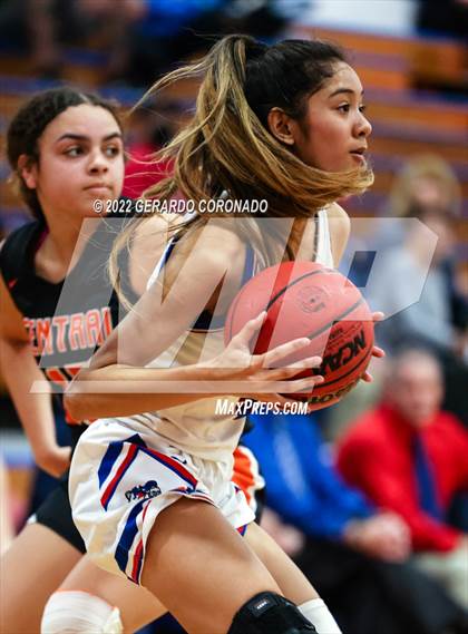 Thumbnail 3 in Central @ East Union (CIF NorCal D3 Regional - Round 1) photogallery.