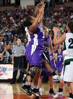 Thumbnail 3 in Kennedale vs. Canyon (UIL 3A Final) photogallery.