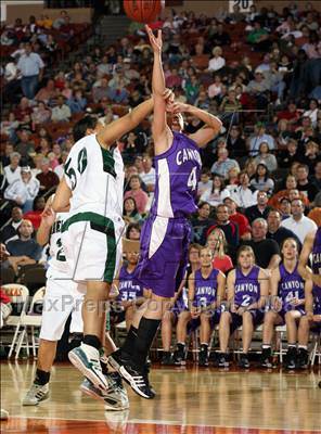 Thumbnail 3 in Kennedale vs. Canyon (UIL 3A Final) photogallery.