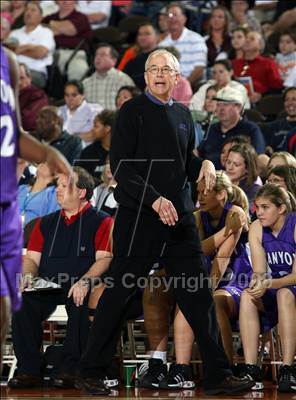 Thumbnail 1 in Kennedale vs. Canyon (UIL 3A Final) photogallery.