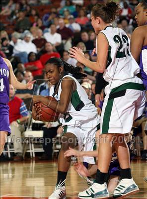 Thumbnail 2 in Kennedale vs. Canyon (UIL 3A Final) photogallery.