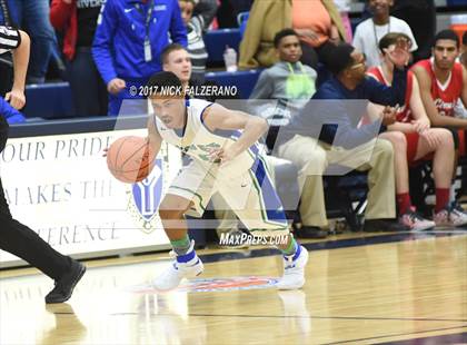 Thumbnail 2 in Wesley Christian vs. Chaminade-Julienne photogallery.