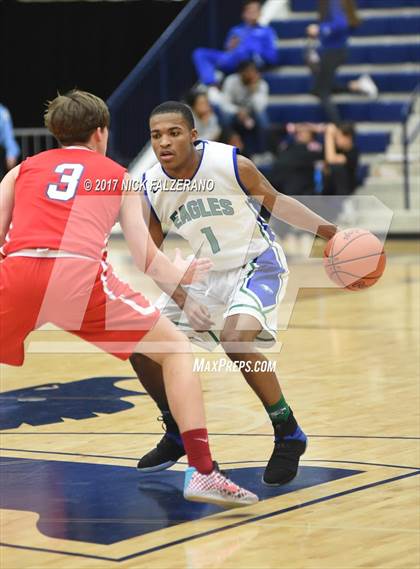 Thumbnail 3 in Wesley Christian vs. Chaminade-Julienne photogallery.