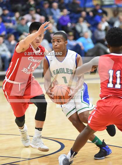 Thumbnail 2 in Wesley Christian vs. Chaminade-Julienne photogallery.