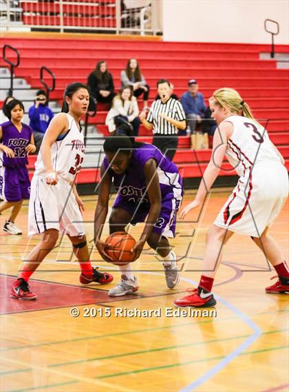 Thumbnail 3 in Foster vs Sammamish photogallery.