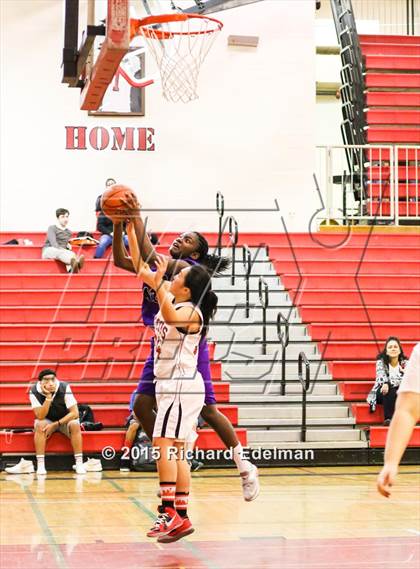 Thumbnail 1 in Foster vs Sammamish photogallery.