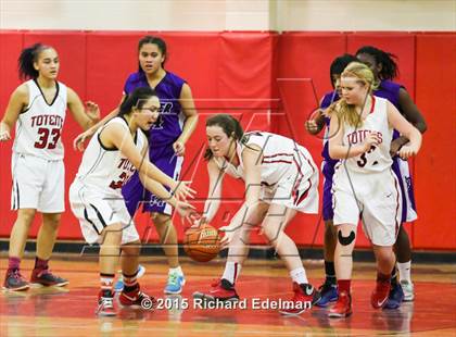 Thumbnail 1 in Foster vs Sammamish photogallery.