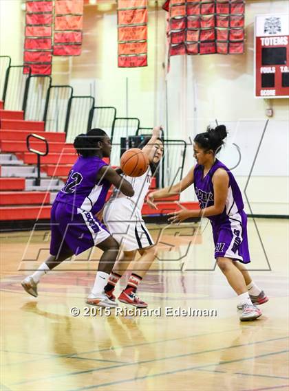 Thumbnail 3 in Foster vs Sammamish photogallery.