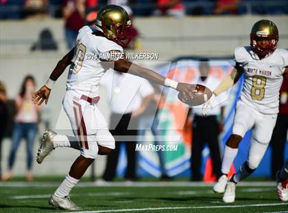 Thumbnail 2 in Cardinal Gibbons vs. North Marion (FHSAA 5A Championship) photogallery.
