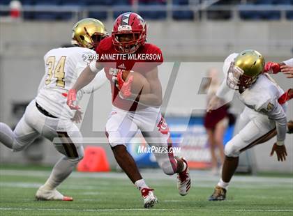 Thumbnail 3 in Cardinal Gibbons vs. North Marion (FHSAA 5A Championship) photogallery.