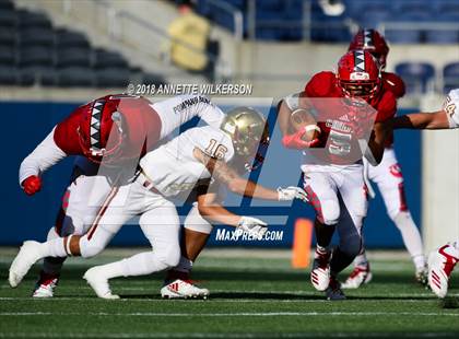 Thumbnail 2 in Cardinal Gibbons vs. North Marion (FHSAA 5A Championship) photogallery.