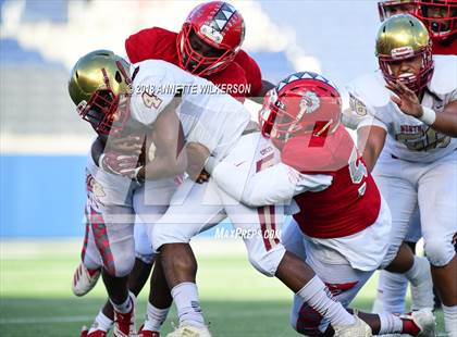 Thumbnail 2 in Cardinal Gibbons vs. North Marion (FHSAA 5A Championship) photogallery.