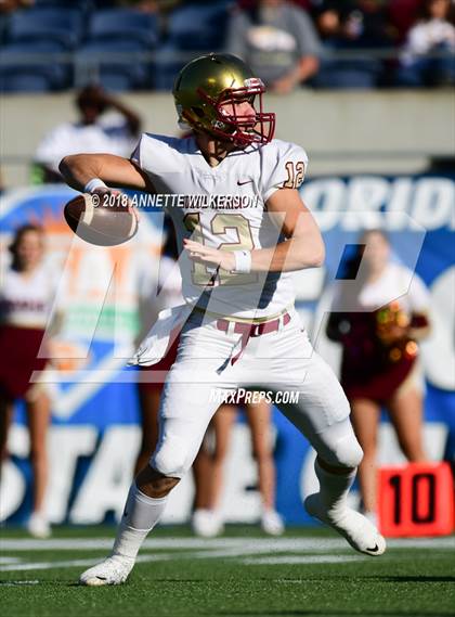 Thumbnail 2 in Cardinal Gibbons vs. North Marion (FHSAA 5A Championship) photogallery.