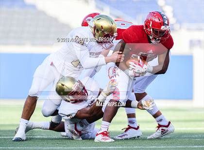 Thumbnail 2 in Cardinal Gibbons vs. North Marion (FHSAA 5A Championship) photogallery.