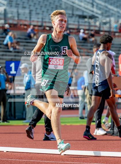 Thumbnail 1 in UIL 2A Boys Track & Field Finals photogallery.