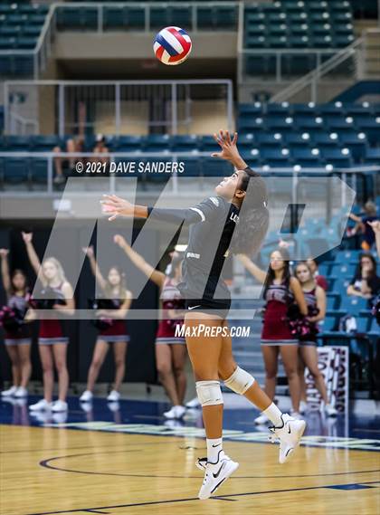 Thumbnail 3 in George Ranch vs. Cinco Ranch (UIL 6A Bi-District Playoff) photogallery.