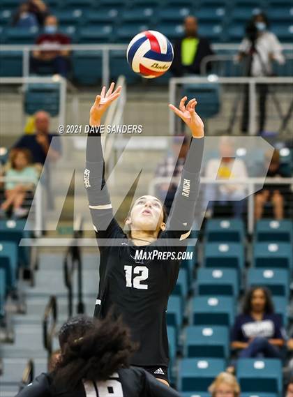 Thumbnail 1 in George Ranch vs. Cinco Ranch (UIL 6A Bi-District Playoff) photogallery.