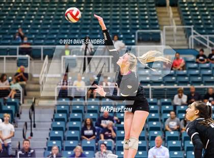 Thumbnail 3 in George Ranch vs. Cinco Ranch (UIL 6A Bi-District Playoff) photogallery.