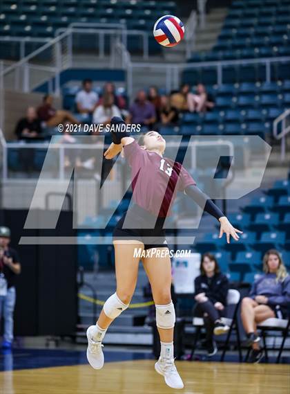 Thumbnail 2 in George Ranch vs. Cinco Ranch (UIL 6A Bi-District Playoff) photogallery.
