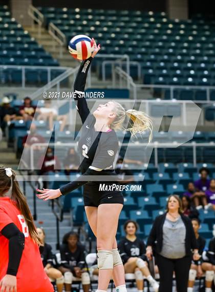 Thumbnail 2 in George Ranch vs. Cinco Ranch (UIL 6A Bi-District Playoff) photogallery.