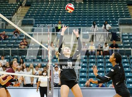 Thumbnail 1 in George Ranch vs. Cinco Ranch (UIL 6A Bi-District Playoff) photogallery.