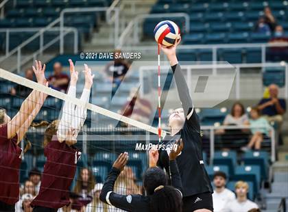 Thumbnail 2 in George Ranch vs. Cinco Ranch (UIL 6A Bi-District Playoff) photogallery.