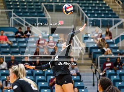 Thumbnail 1 in George Ranch vs. Cinco Ranch (UIL 6A Bi-District Playoff) photogallery.