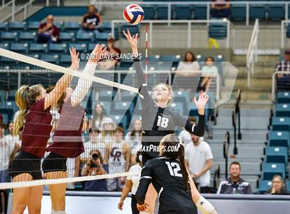 Thumbnail 3 in George Ranch vs. Cinco Ranch (UIL 6A Bi-District Playoff) photogallery.