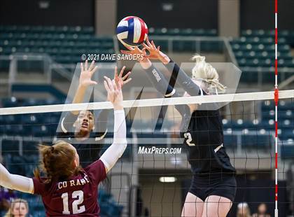 Thumbnail 3 in George Ranch vs. Cinco Ranch (UIL 6A Bi-District Playoff) photogallery.