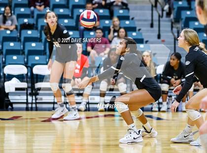 Thumbnail 1 in George Ranch vs. Cinco Ranch (UIL 6A Bi-District Playoff) photogallery.