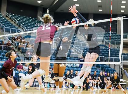 Thumbnail 1 in George Ranch vs. Cinco Ranch (UIL 6A Bi-District Playoff) photogallery.