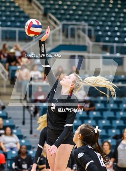 Thumbnail 2 in George Ranch vs. Cinco Ranch (UIL 6A Bi-District Playoff) photogallery.