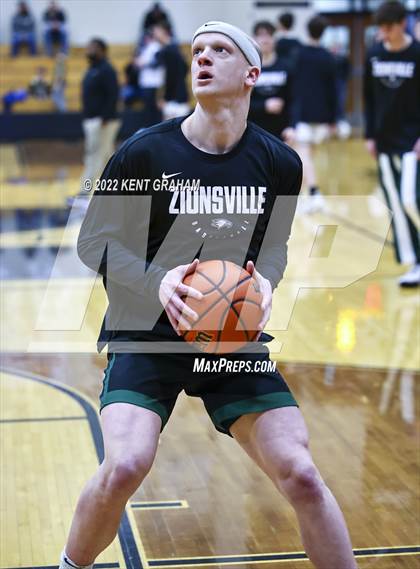 Thumbnail 1 in Noblesville vs Zionsville (IHSAA 4A Sectional Round One Playoff) photogallery.