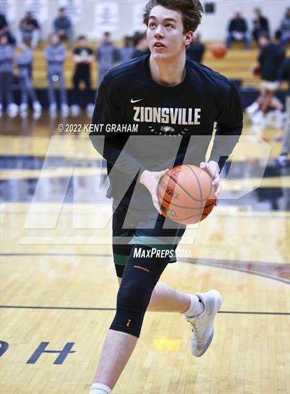 Thumbnail 3 in Noblesville vs Zionsville (IHSAA 4A Sectional Round One Playoff) photogallery.