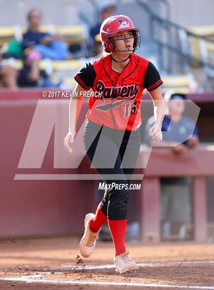 Thumbnail 2 in Empire vs. Yuma Catholic (AIA 3A Final) photogallery.