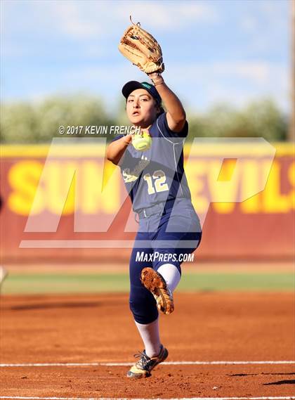 Thumbnail 2 in Empire vs. Yuma Catholic (AIA 3A Final) photogallery.